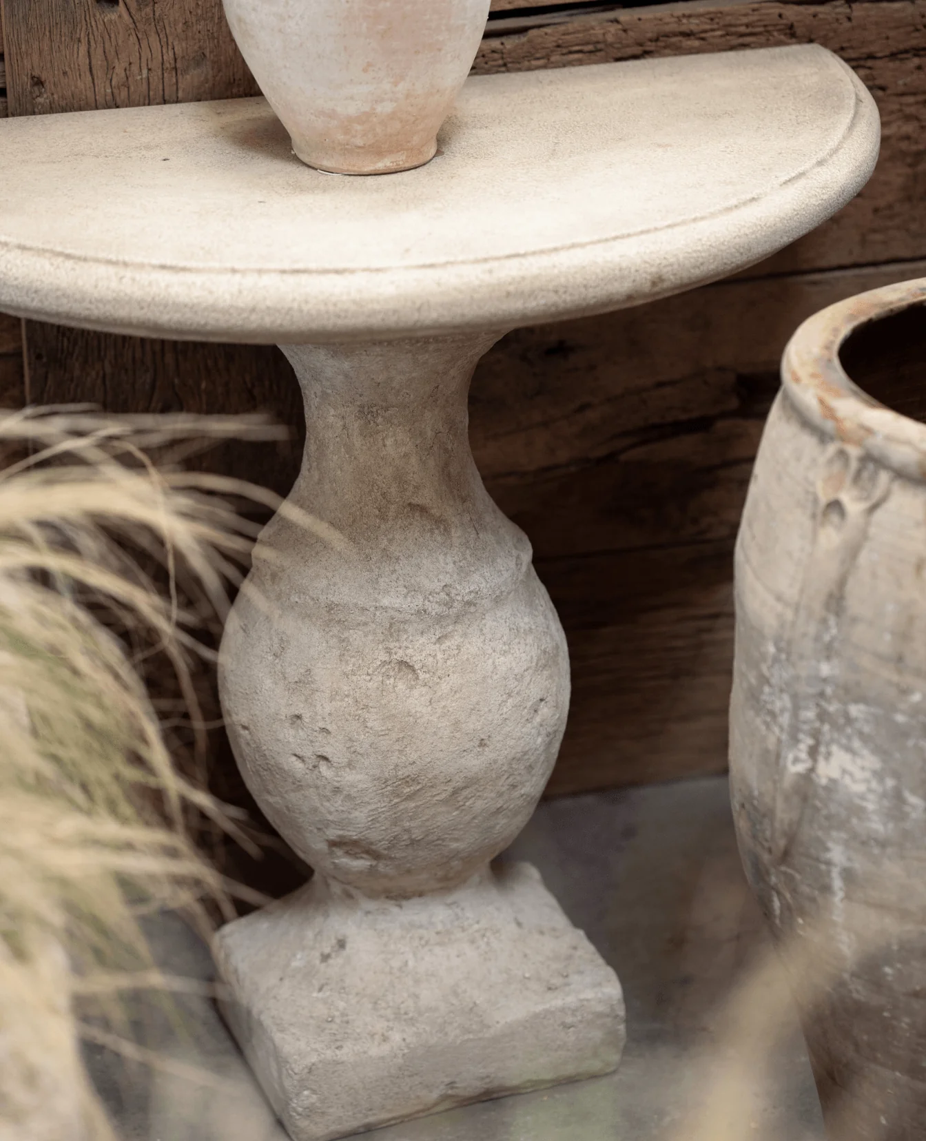 Cast Demi Entry Table - Image 5