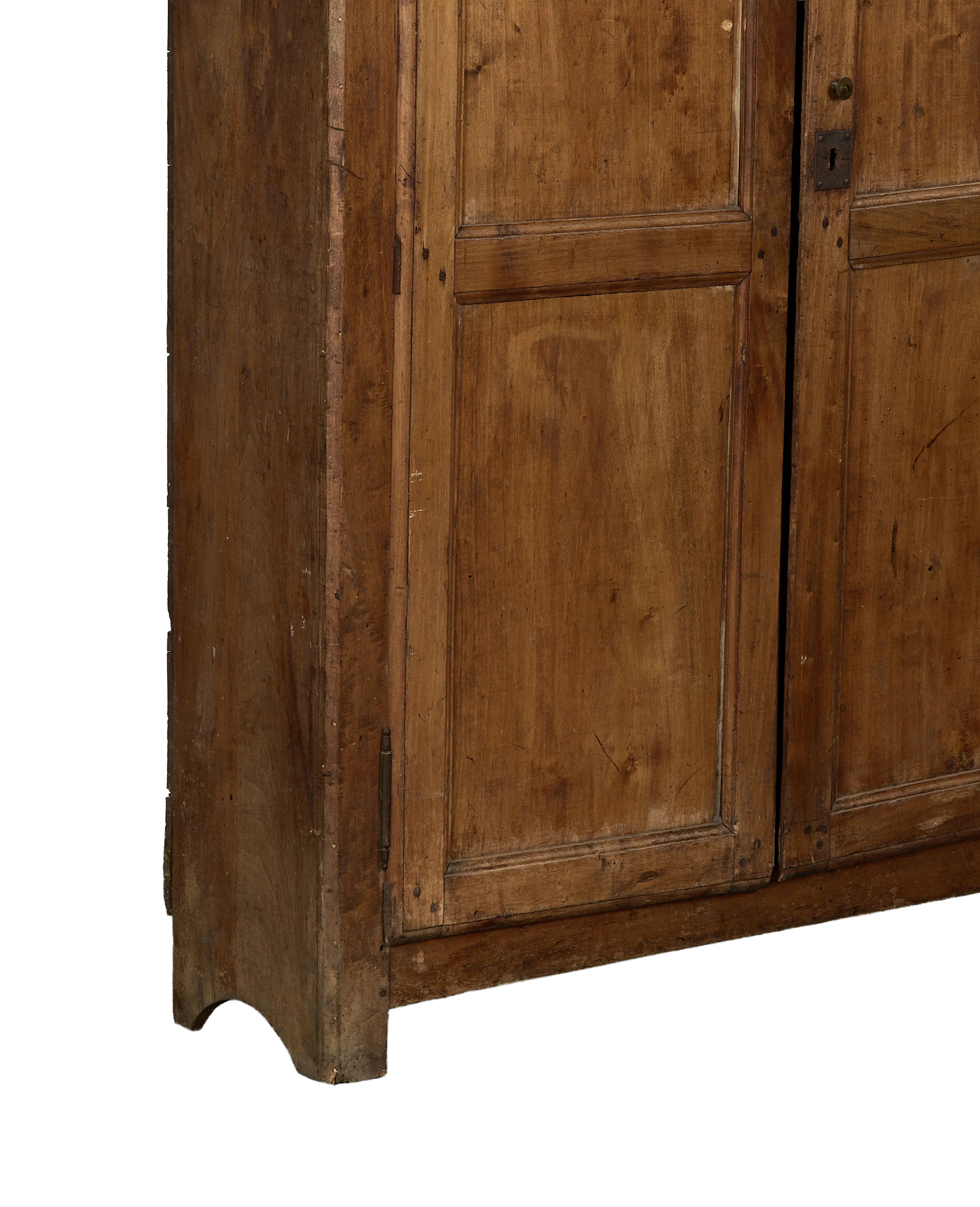 Changing Room Cabinet - Image 4