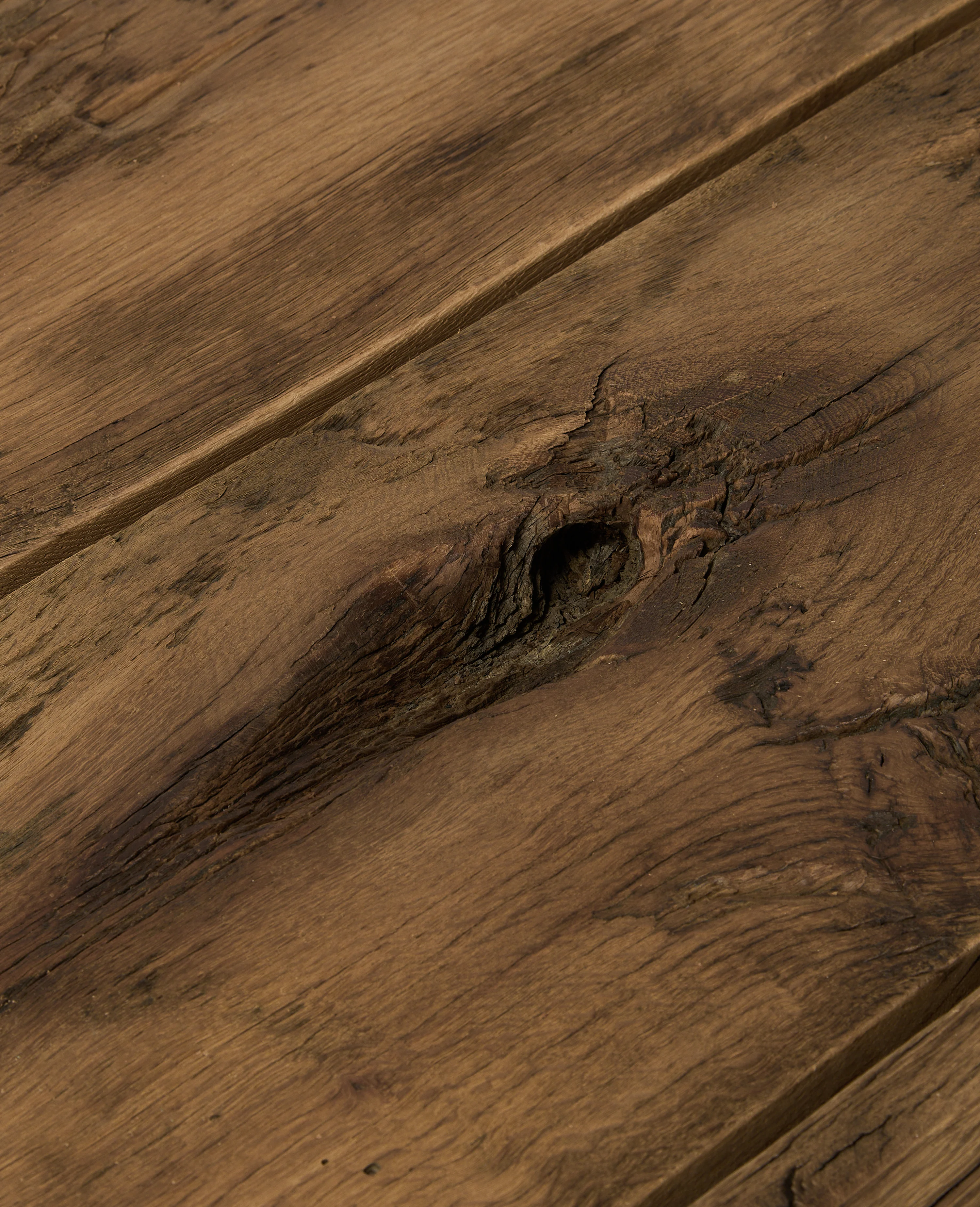Chestnut Dining Table - Standard - Image 5
