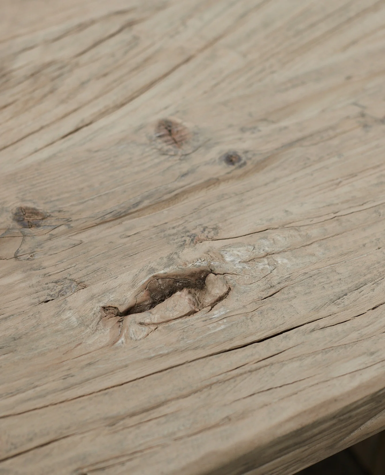 Elm Coffee Table - Bleached - Image 5
