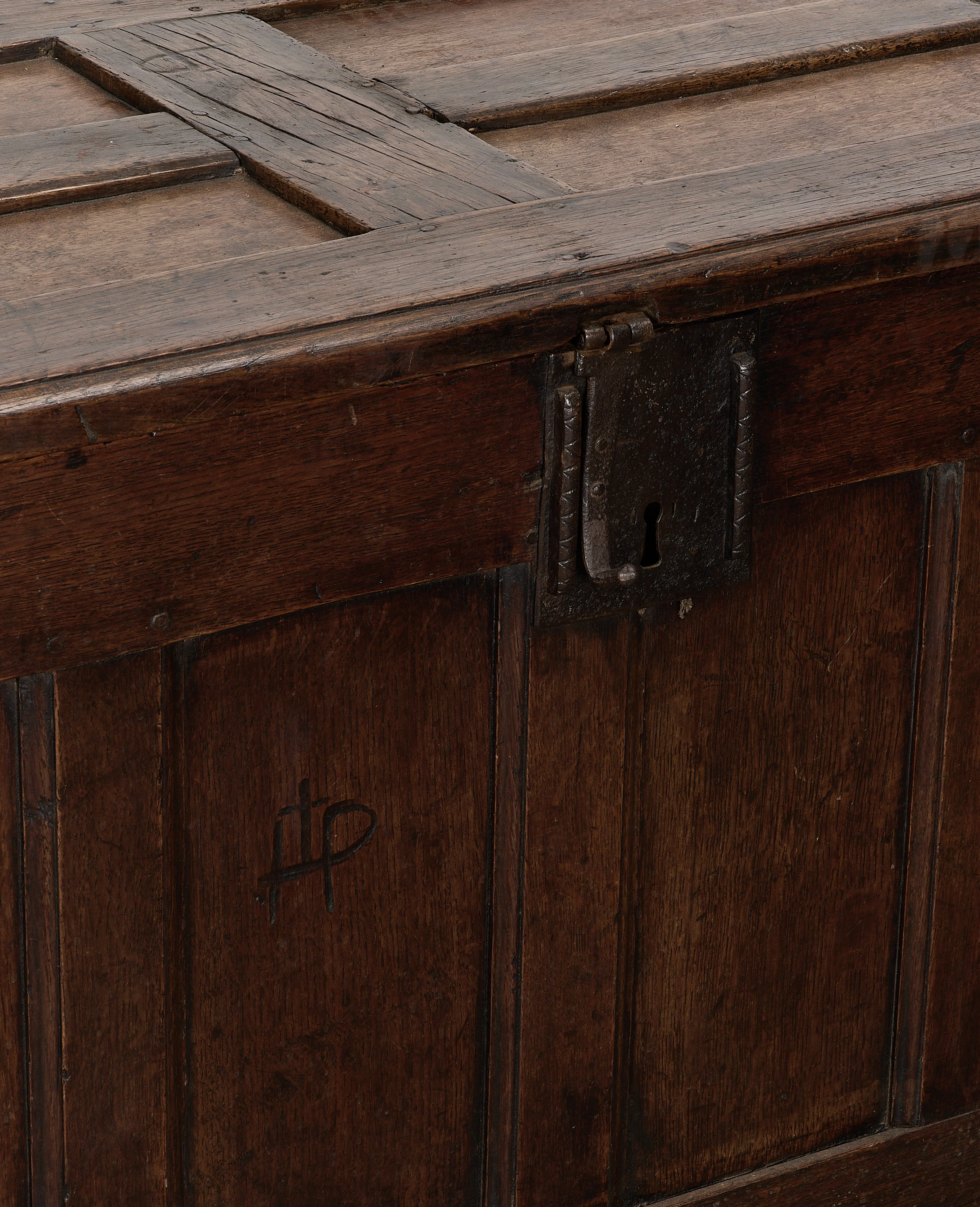 English Wood Trunk - Image 4