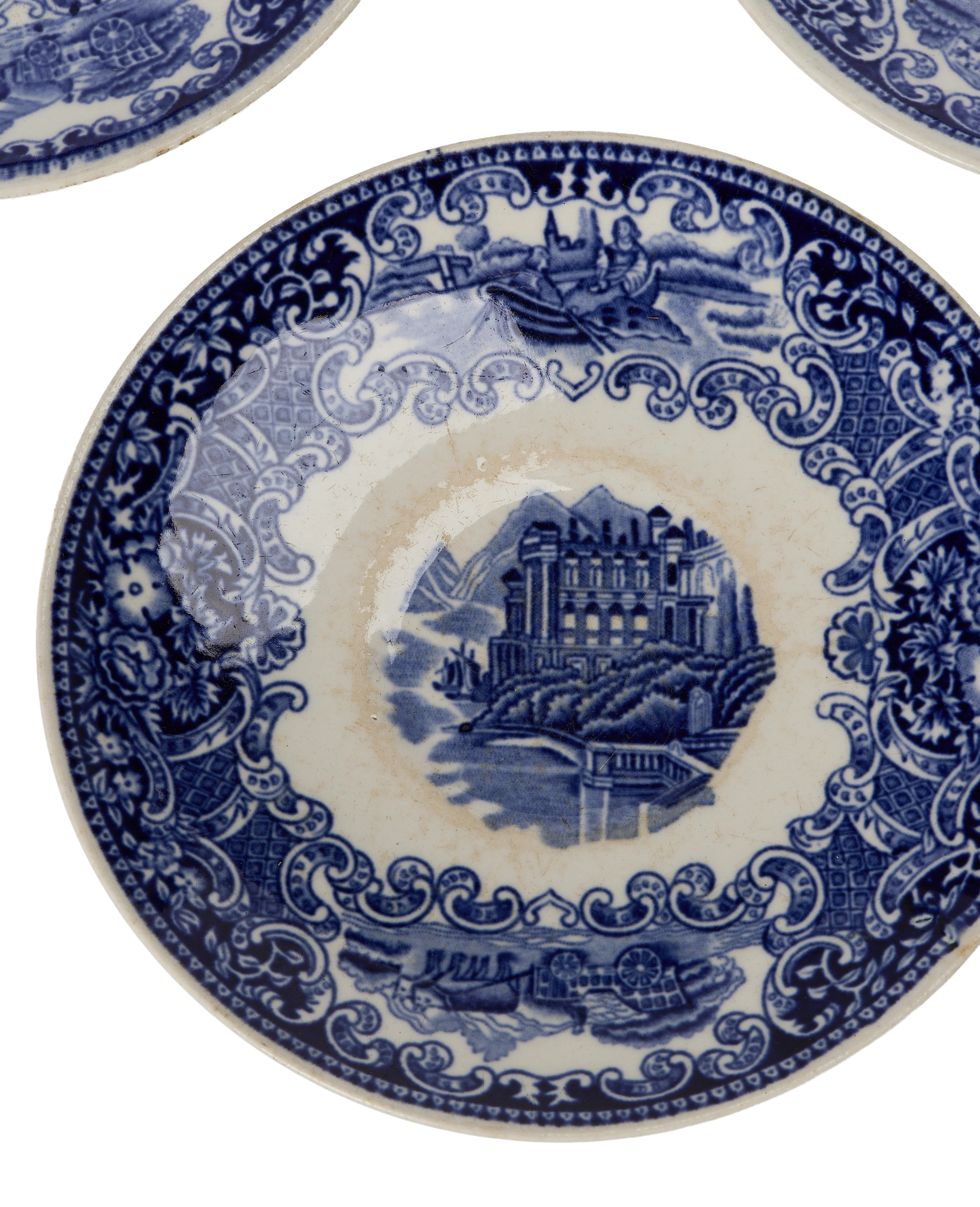 French Bleu Motif Plate - Image 4