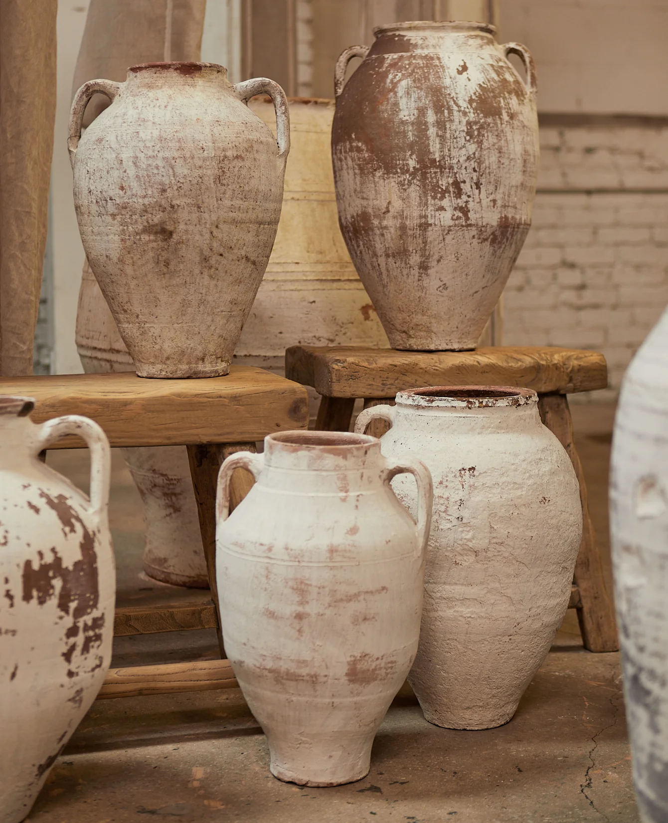 Two Handle Pot - White Wash - Image 4