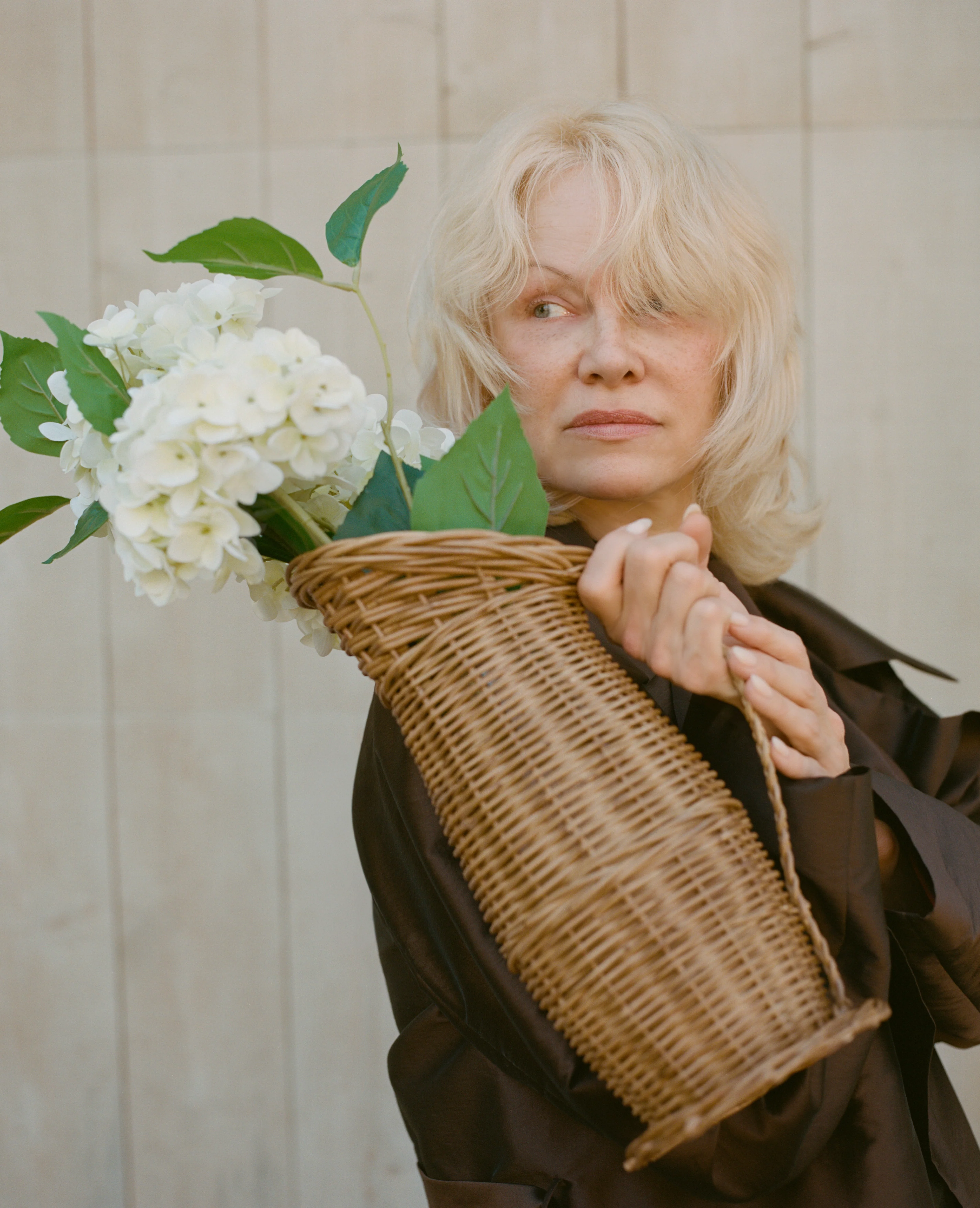 Hydrangea Vase - Image 2