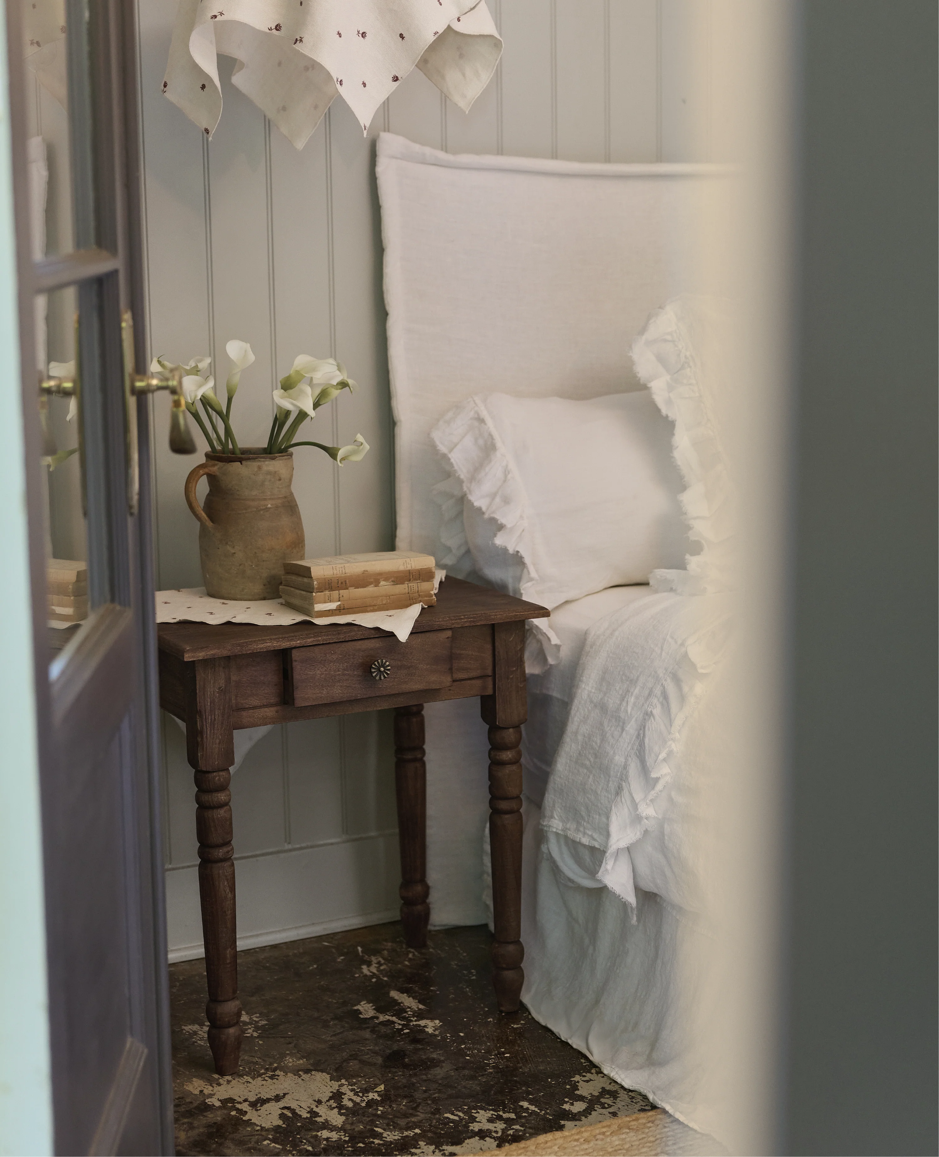 Lucette Nightstand - Image 7