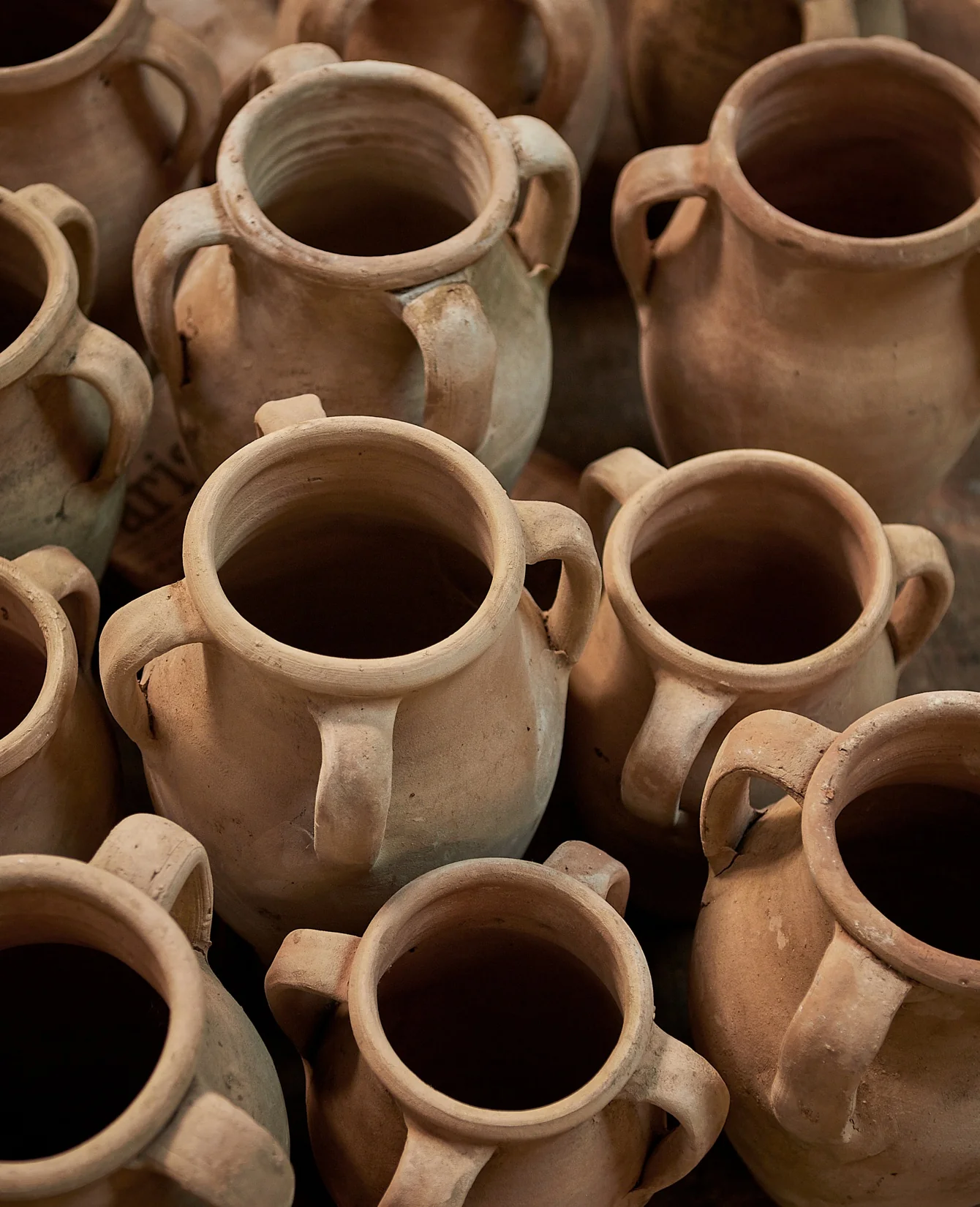 Multi-Handle Vase - Image 5