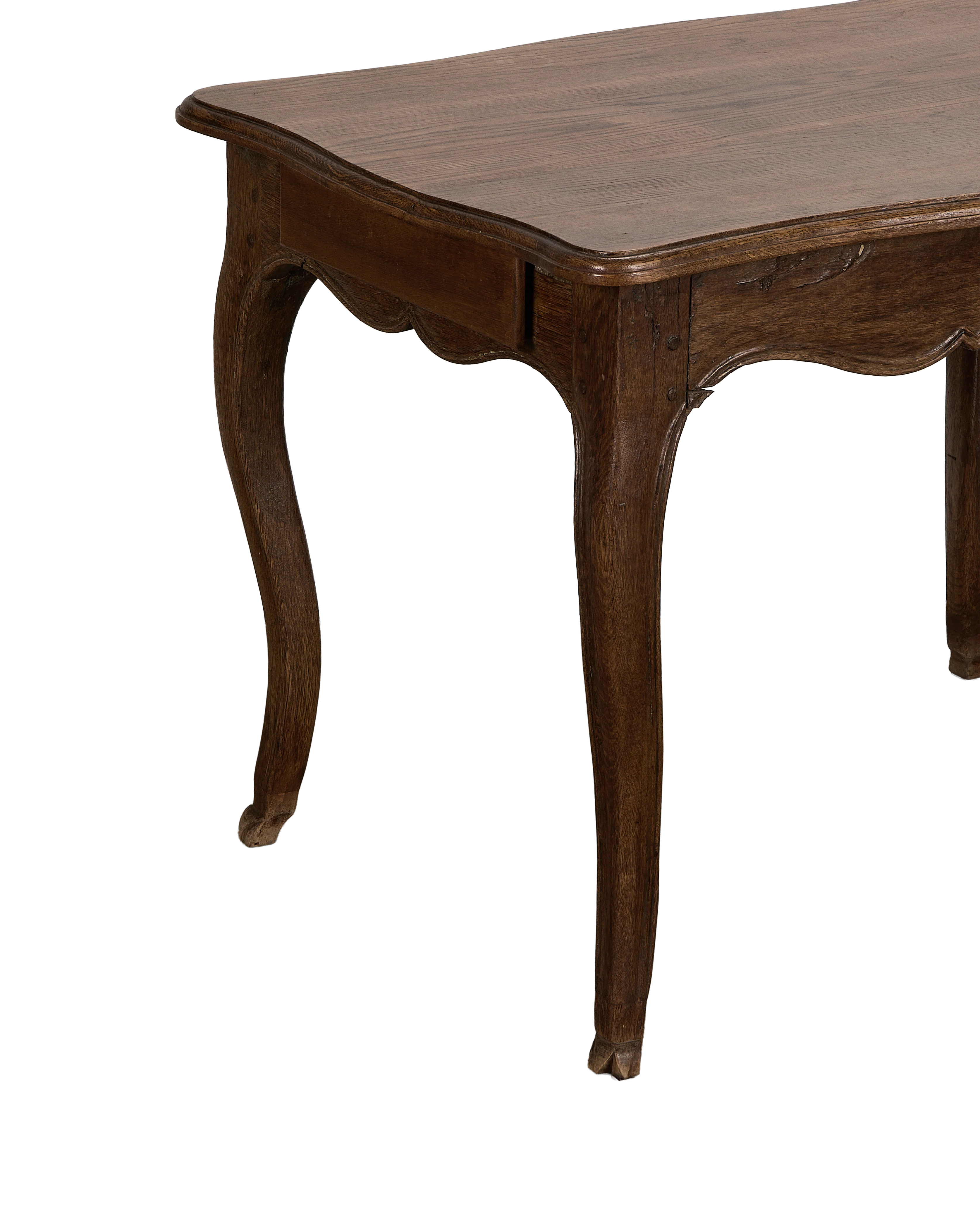 Scallop Edge Table - Image 3