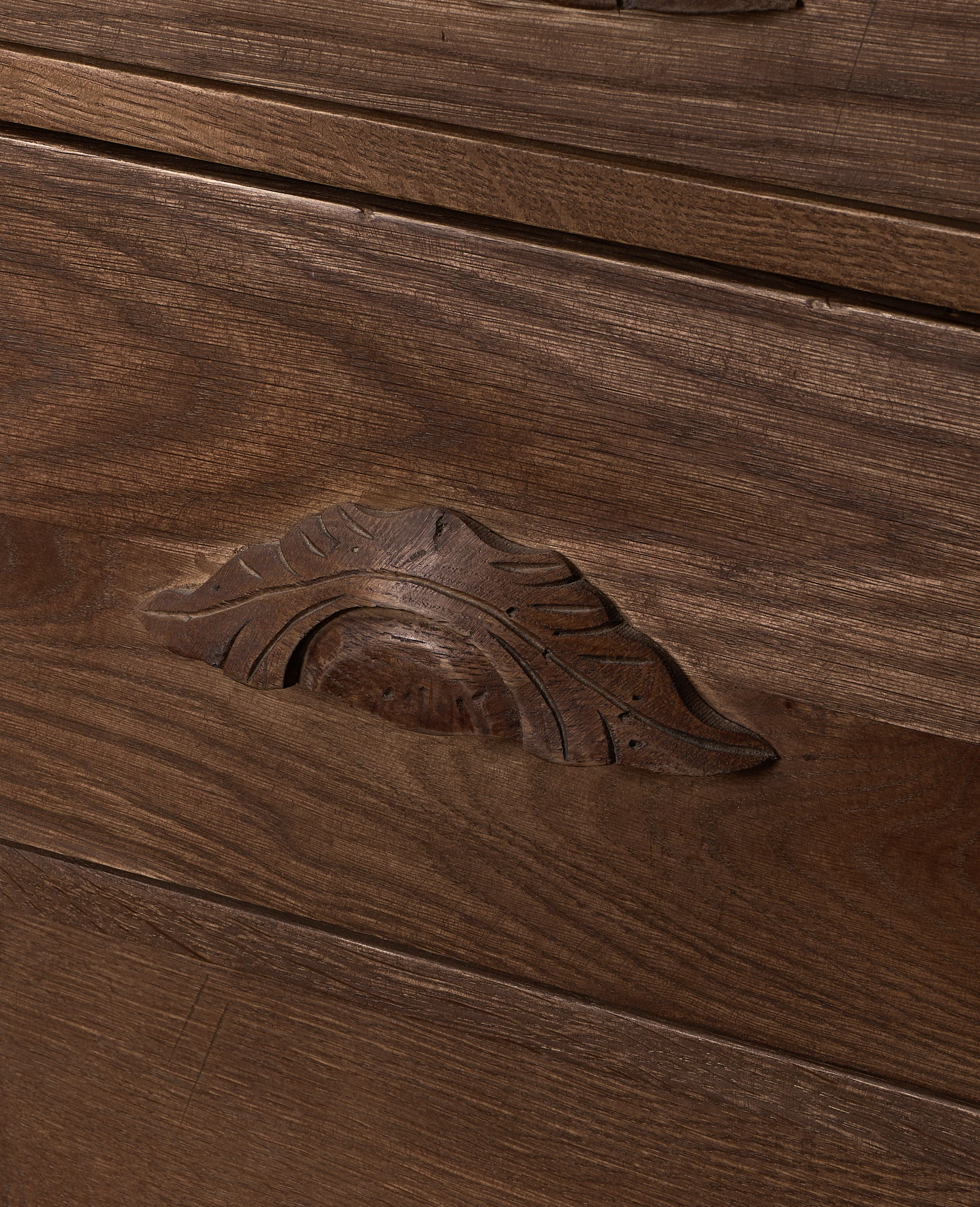 Sutton Chest of Drawers - Image 8