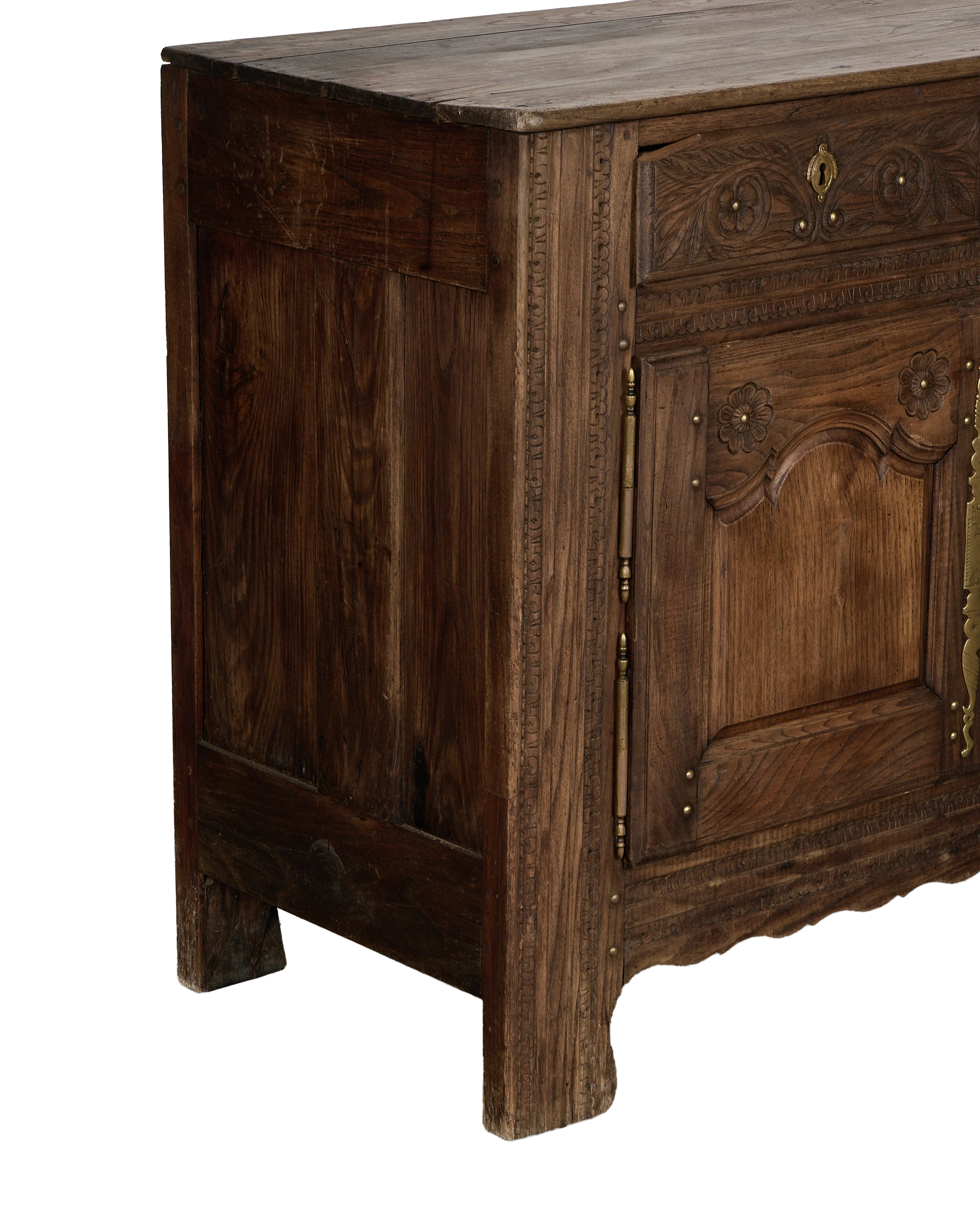 Wood Sideboard - Image 5