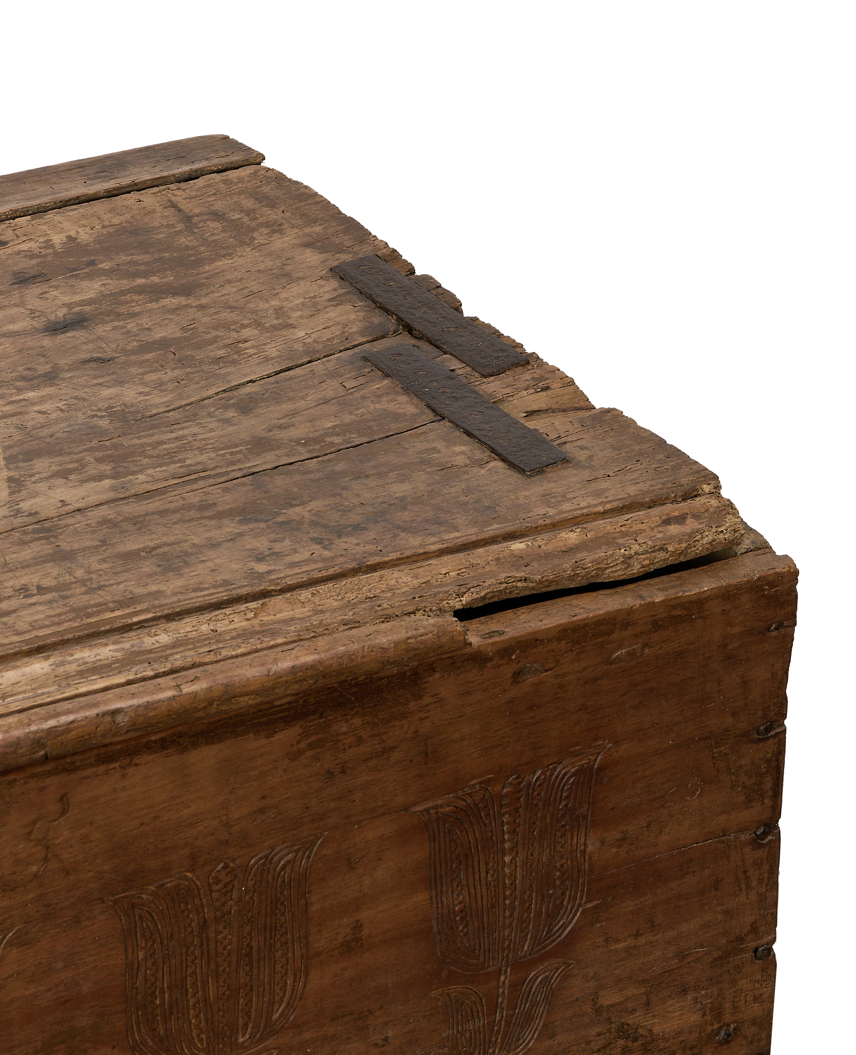 Wood Chest - Image 6