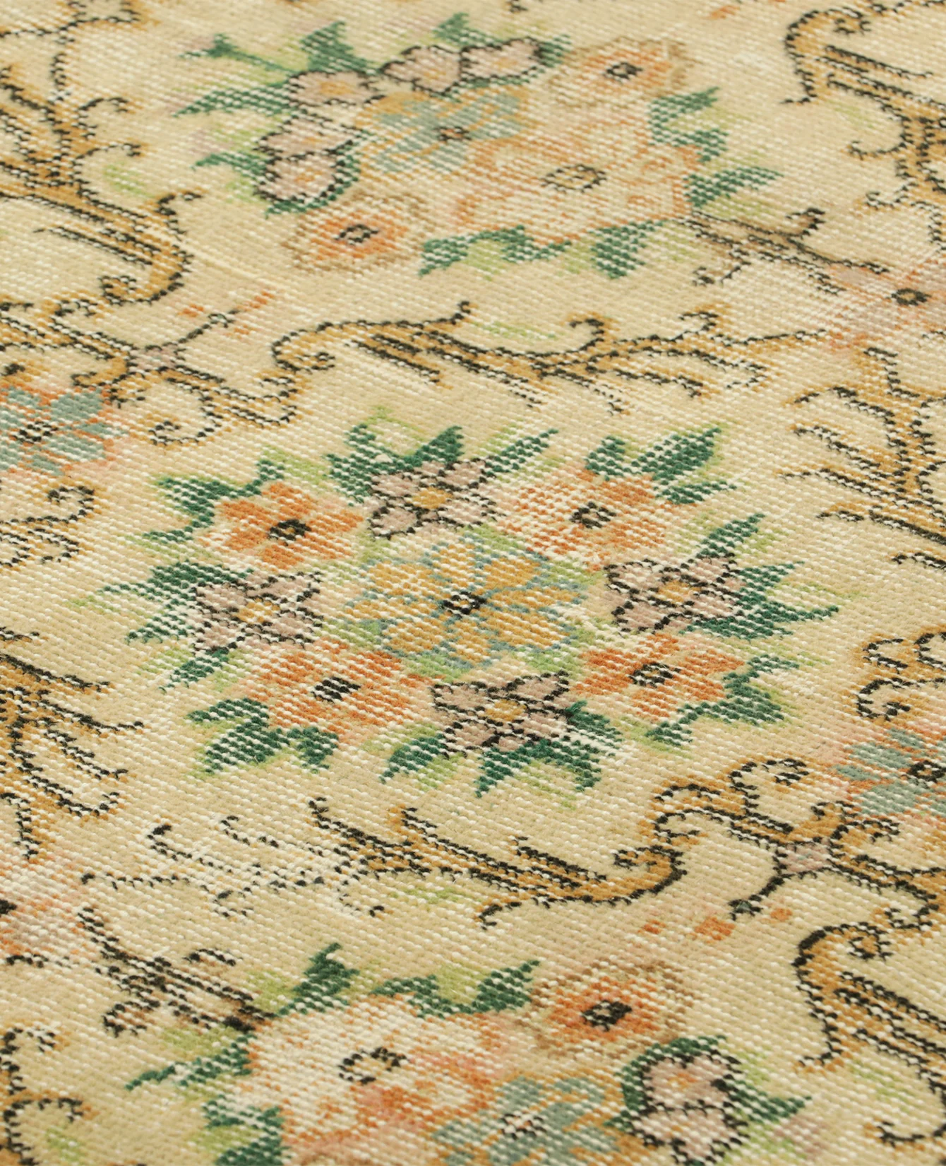 Zeki Müren Rug - Golden-Beige Floral - Image 4